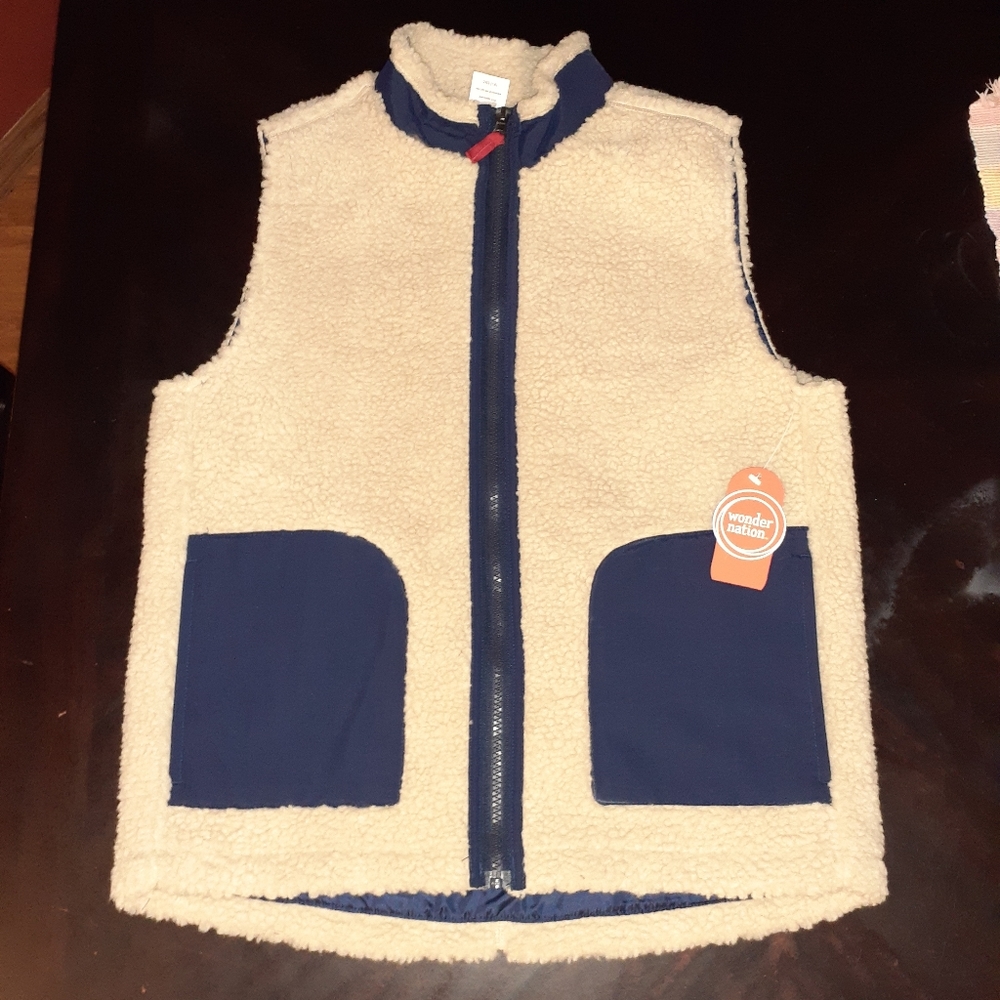 Boys zippered vest size 18 (xxl)